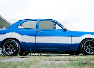 Ford Escort enjin V8