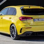 2019-mercedes-amg-a35(3)