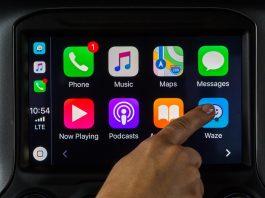 Waze pada Apple CarPlay, integrasi yang ditunggu-tunggu telah tiba