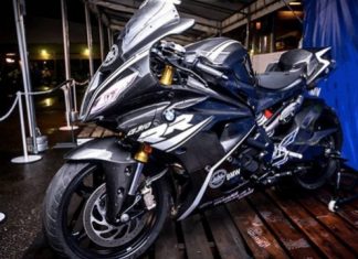 BMW Motorrad tayang model konsep BMW G 310 RR