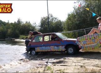 Kereta amfibia hasil daripada 500 kotak minuman