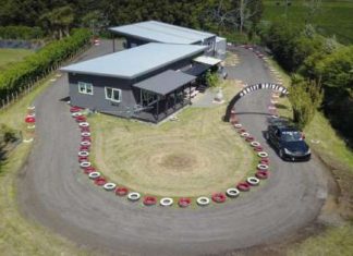 Lelaki warganegara New Zealand bina litar ‘drift’ dikawasan rumah