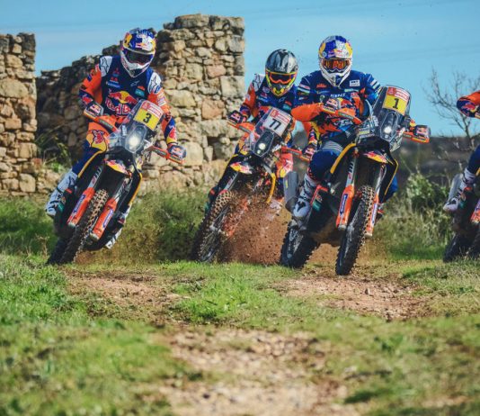 Pasukan perlumbaan KTM buat persiapan untuk Rali DAKAR