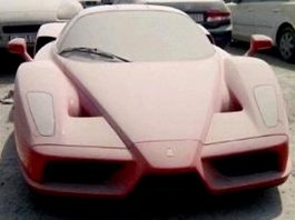 Ini sebabnya kereta mewah di Dubai ditinggalkan begitu sahaja