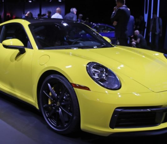 Porsche mengesahkan Porsche 911 versi hibrid selepas 2022