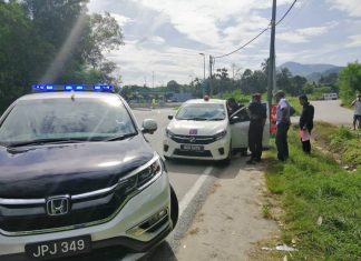 Calon ujian memandu ugut pegawai JPJ dengan pisau