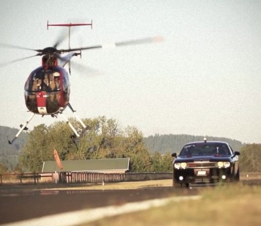Inilah keputusannya bila kereta berlumba dengan helikopter