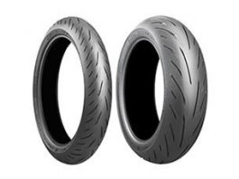 Battlax Hypersport S22 dari Bridgestone dipilih sebagai peralatan Ninja ZX-6R