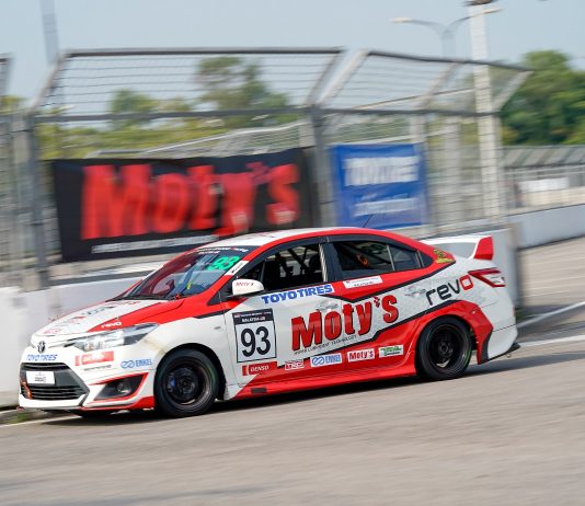 Perlumbaan penuh aksi di Race 2 Toyota Vios Challenge di Stadium Batu Kawan