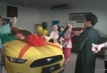 Cik Epal hadiahkan suami kereta Ford Mustang Cik Epal hadiahkan suami kereta Ford Mustang