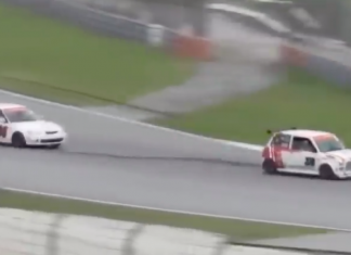 Honda Civic EK9, selamba kena titik dengan Daihatsu Mira Gino