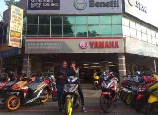 Ibu kepada lelaki ini sempoi belikan Yamaha Y15ZR, namun tetap tegas