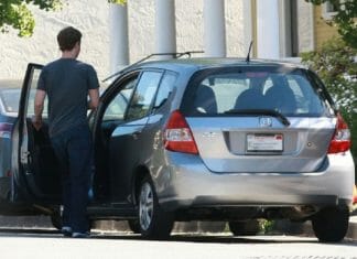 Mark Zuckerberg – CEO Facebook yang tidak ada kereta mewah Kereta Mark Zuckerberg