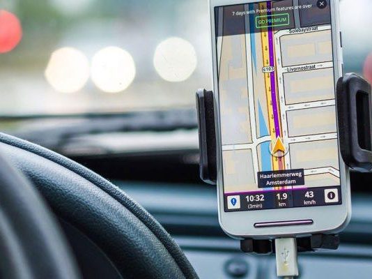 Atasi cabaran memandu di bulan puasa dengan tips-tips ini