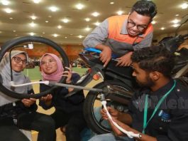 Express Pump atasi masalah pancit guna ekzos Express Pump guna ekzos motosikal