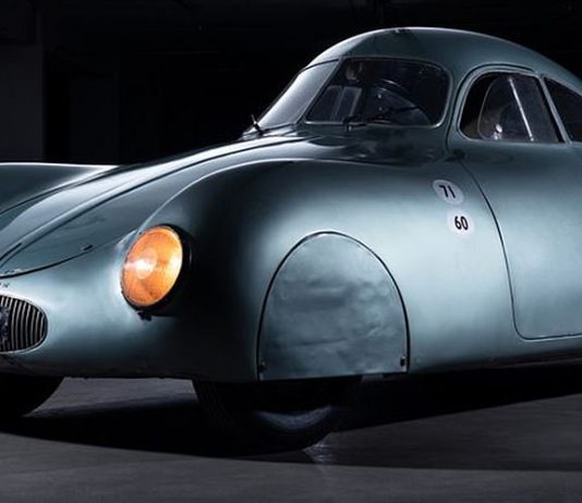 Porsche tertua berusia 80 tahun bakal dilelong pada harga 20 juta USD Porsche tertua