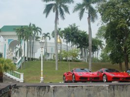 Anda peminat kereta? Wajib lawati Muzium Kereta Sultan Selangor!