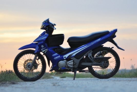 Luaran Yamaha 125Z ini biasa, tetapi dalamannya berbisa Yamaha 125Z