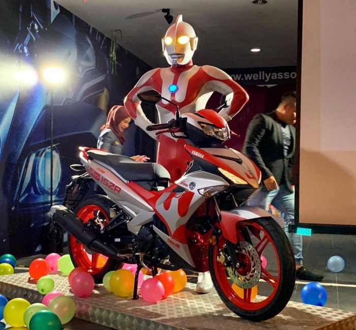 Yamaha Y15ZR Ultraman