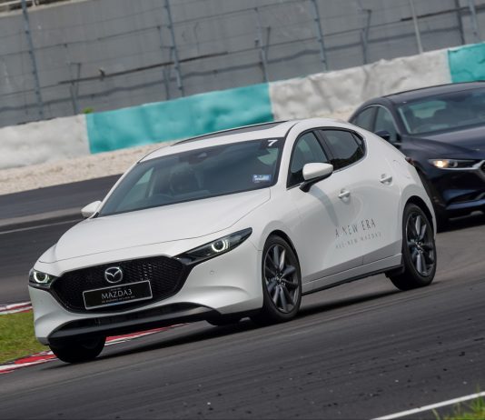 Tanggapan pertama: Mazda3 1.5 dan 2.0 GVC Plus