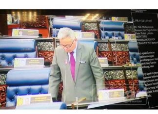 “Projek air mobility prototaip kereta terbang tidak melibatkan satu sen pun duit rakyat,” – Datuk Seri Redzuan