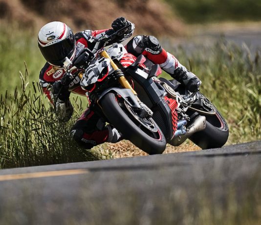 Carlin Dunne terbunuh semasa cubaan rekod di Pikes Peak