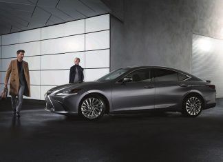 Tempahan untuk Lexus ES serba baharu kini dibuka