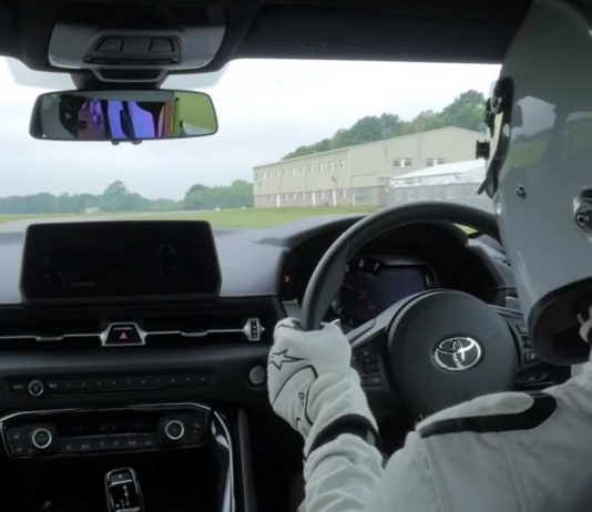 Saksikan Toyota Supra dipandu The Stig di litar Top Gear