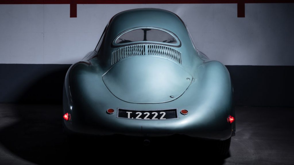 pandangan belakang 1939 Porsche Type 64