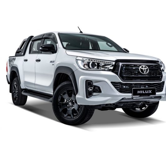 Toyota Hilux Black Edition diperkenal bersama kemaskini untuk Fortuner dan Innova