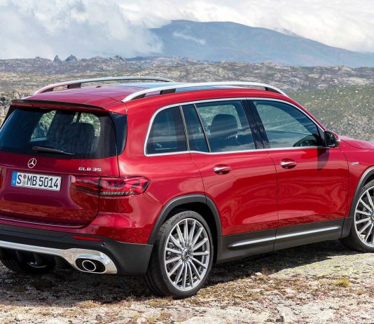 Mercedes-AMG GLB 35 ialah SUV kompak berkuasa dengan 7-tempat duduk