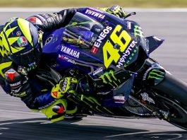 Replika topi keledar Valentino Rossi sedia untuk dijual
