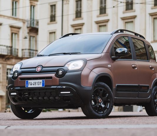 Panda Trussardi baru adalah versi mewah untuk kereta Fiat