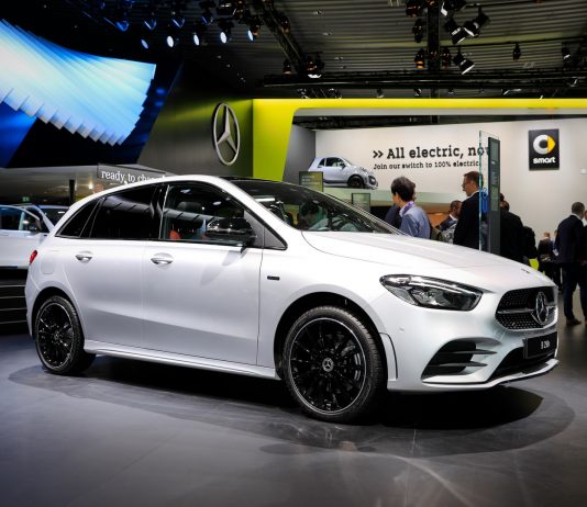 Mercedes-Benz A250e dan B250 2020 diperkenalkan
