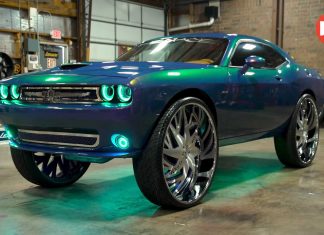 Dodge Challenger pada roda 34-inci