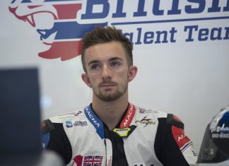 John McPhee terlepas penamat podium