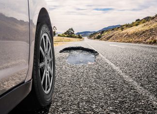 Tabiat memandu yang memendekkan jangka hayat tayar