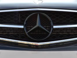 Mercedes pecat 4 kakitangan buli pekerja Islam