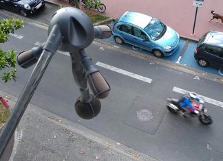 Kamera Perangkap Ekzos Bising