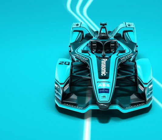 Jaguar perkenalkan Formula E dengan I-Type 4