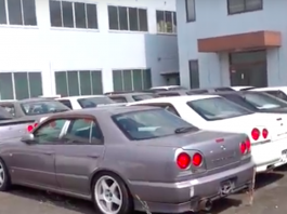 Gudang rahsia tersimpan puluhan Nissan Skyline