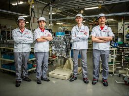 Hanya 5 orang di dunia terpilih membina enjin Nissan GT-R