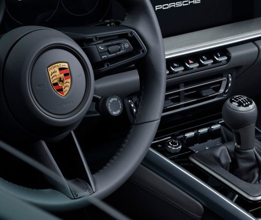 Transmisi manual untuk Porsche 911 Carrera S 2020 bakal tiba