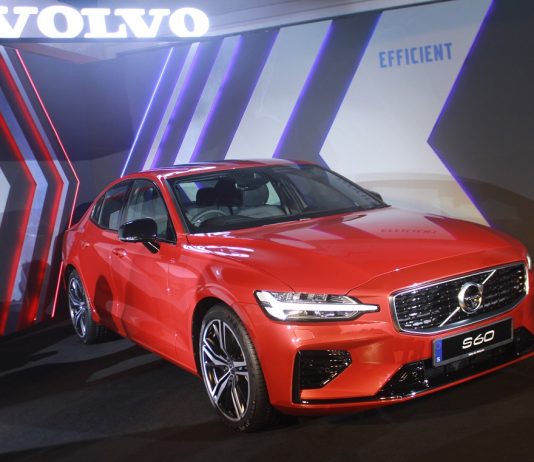 Volvo S60 T8 tiba di Malaysia, model Volvo dengan pengendalian terbaik
