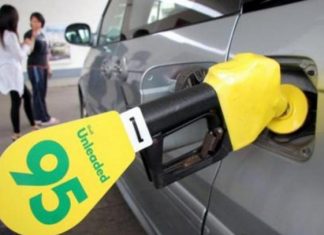 Gaduh gara-gara potong giliran isi minyak