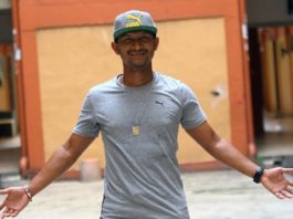 Black kini tauke bengkel cat kereta