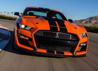 Dua kereta sport yang diinspirasikan daripada nama ular