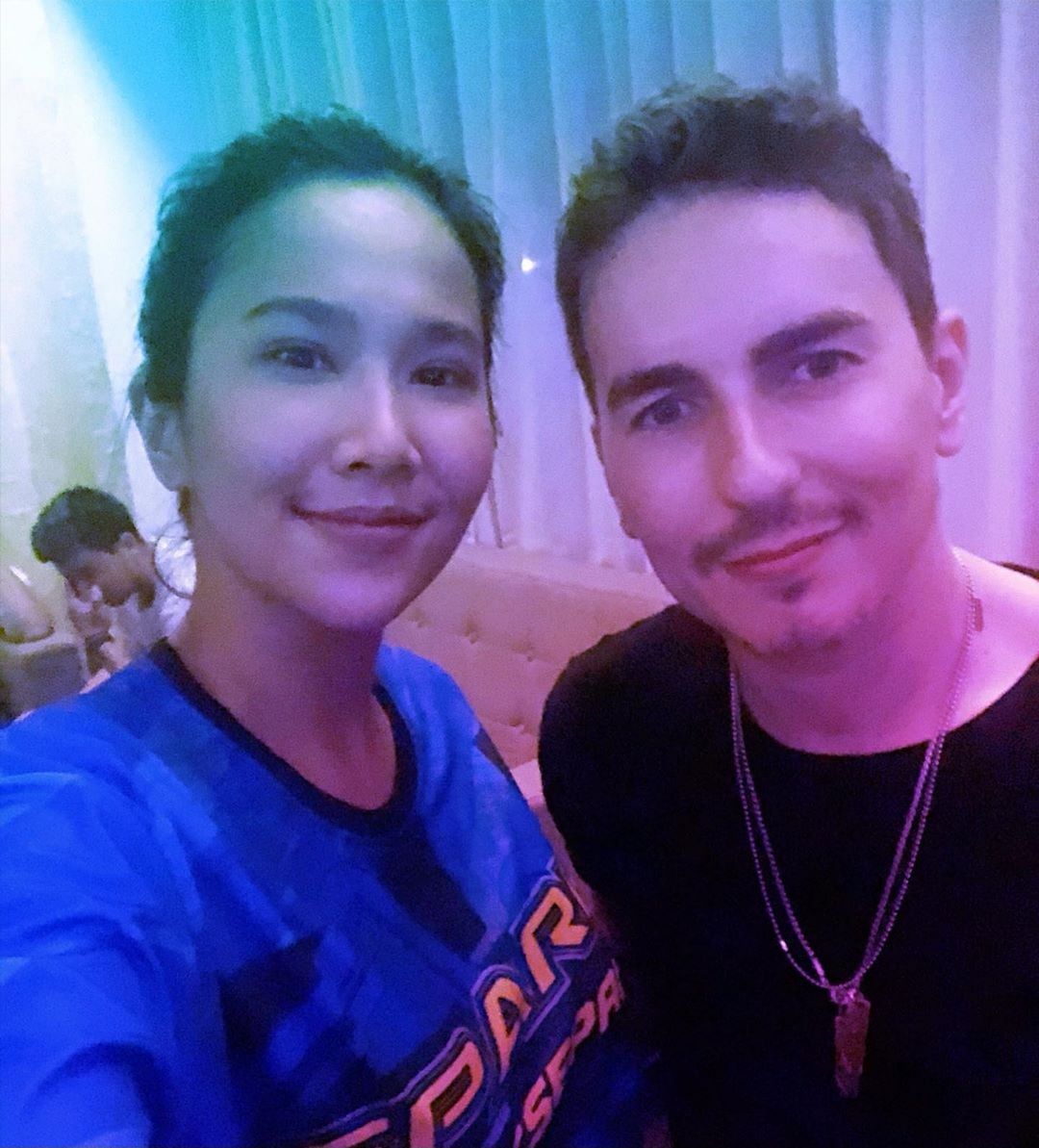 Dayana Roza Dengan Jorge Lorenzo Tak Ada Apa Apa Motoqar