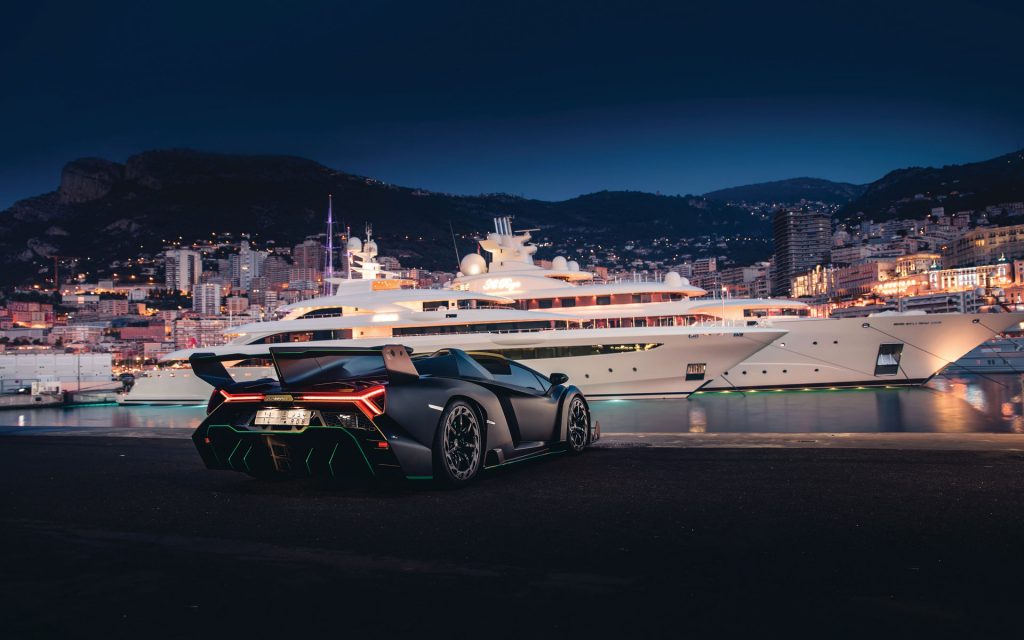 Lamborghini Veneno Roadster