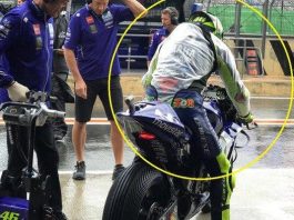Tahukah anda, rupa-rupanya ada baju hujan khas untuk perlumbaan MotoGP?